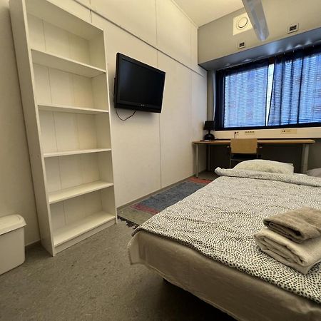 Smart Group 225 Hostel Helsinki Buitenkant foto